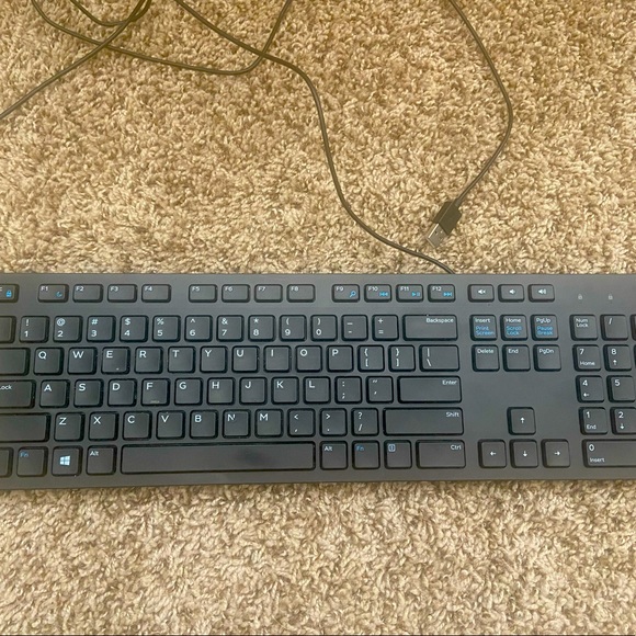 Dell computer keyboard - Picture 1 of 2